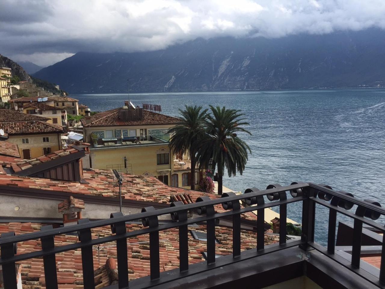 Albergo Ristorante Montebaldo Limone sul Garda Habitación foto