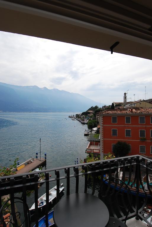 Albergo Ristorante Montebaldo Limone sul Garda Habitación foto
